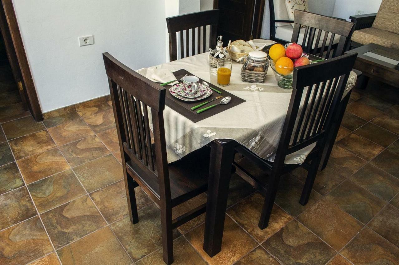 San Borondon Guest House Alojera Екстериор снимка