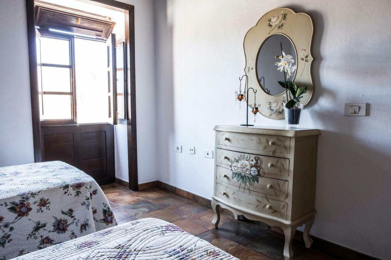 San Borondon Guest House Alojera Екстериор снимка